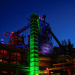 Hochofen in der Nacht